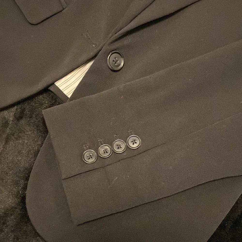 Black Blazer - Picture 4 of 4